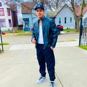 Meet your Posher, Modesto